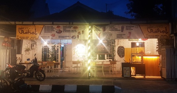 10 Referensi Cafe di Daerah Pekalongan Ini Cocok Untuk Nongkrong, Tempatnya Cozy dan Murah! 8