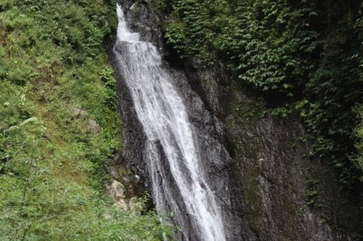 10 Lokasi Wisata Air Terjun Eksotis di Wilayah Blitar Jawa Timur Yang Indah dan Masih Sangat Alami 9