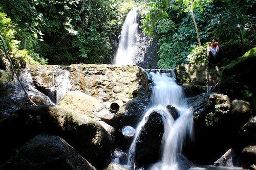 10 Rekomendasi Wisata Air Terjun di Lampung Yang Bagus dan Sangat Menarik Untuk Dikunjungi 1