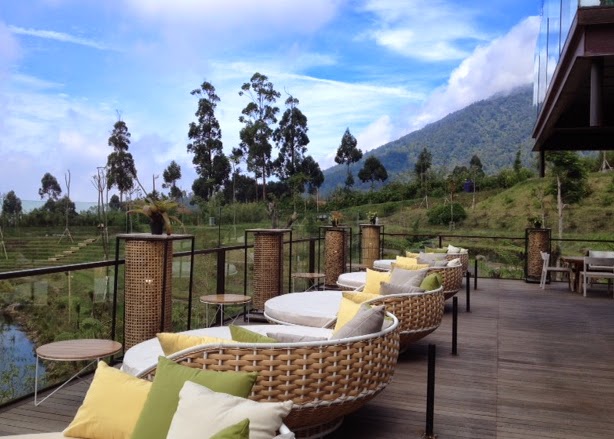 Indahnya Wisata Dusun Bambu Lembang 5