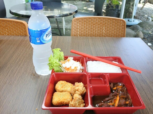 10 Referensi Tempat Nongkrong di Daerah Padang Ini Memiliki Ambience Yang Bikin Nyaman dan Asik! 8