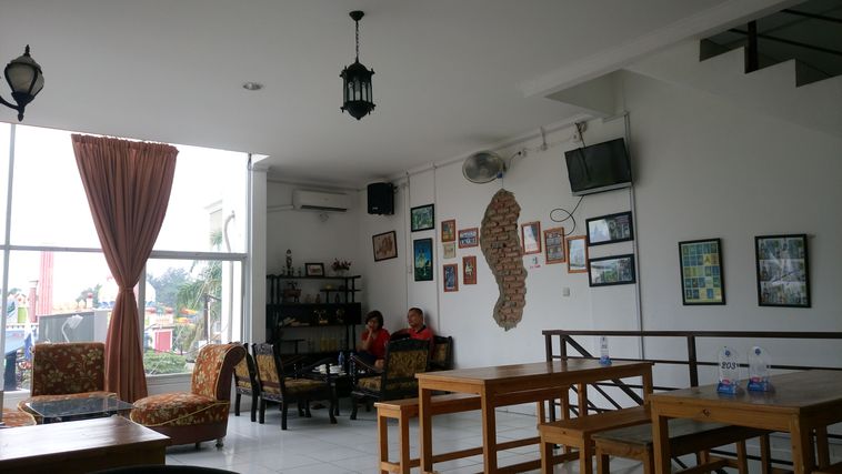 10 Referensi Tempat Nongkrong di Daerah Depok, Murah dan Nyaman Untuk Kumpul Bareng Temen! 4