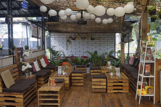 10 Daftar Pilihan Cafe Murah di Daerah Depok, Bisa Buat Hangout Akhir Pekan Bersama Teman! 4