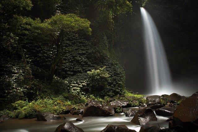 10 Referensi Wisata Air Terjun Paling Hits di Bali Yang Instagramable Banget dan Mudah Dijangkau 7