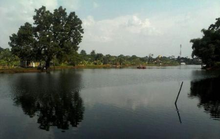 10 Daftar Pilihan Danau di Daerah Jakarta Ini Sangat Cantik Untuk Dijadikan Destinasi Wisata 9