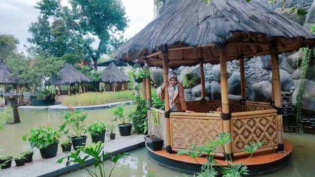 Saung Wulan Asik Buat Makan Bareng Keluarga 6