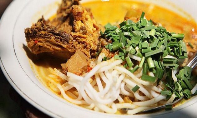 10 Rekomendasi Makanan Khas di Daerah Tangerang Yang Menggoda, Rugi Banget Kalau Belum Mencicipi 5 10 Rekomendasi Makanan Khas di Daerah Tangerang Yang Menggoda, Rugi Banget Kalau Belum Mencicipi 4