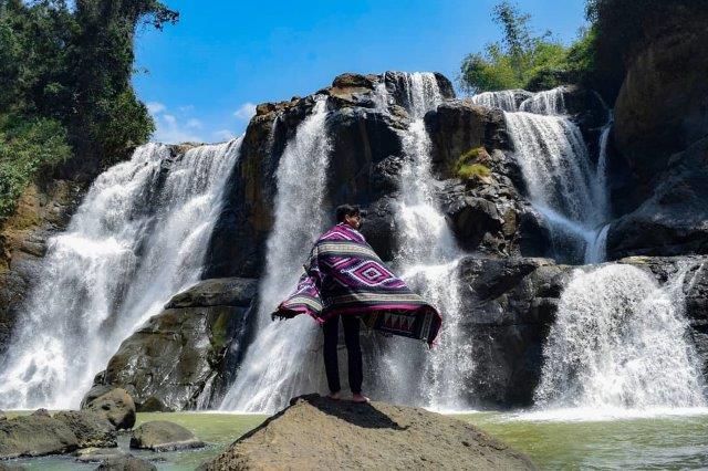 6 Referensi Wisata Air Terjun Daerah Jawa Barat Yang Sungguh Menawan Hati, Patut Untuk Dikunjungi! 6