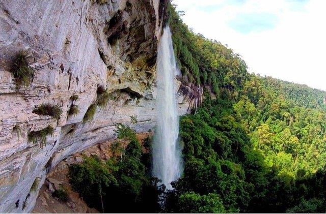 6 Daftar Pilihan Air Terjun Daerah Riau Yang Indah dan Cantik Ini Recommended Buat Dikunjungi 3 6 Daftar Pilihan Air Terjun Daerah Riau Yang Indah dan Cantik Ini Recommended Buat Dikunjungi 3