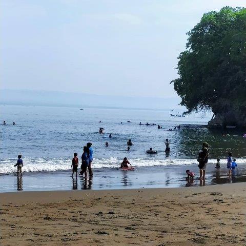 Menuju Pantai Batu Karas 4