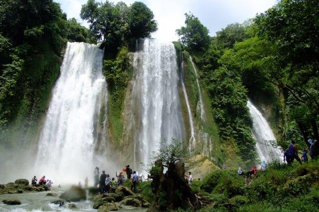 6 Referensi Wisata Air Terjun Daerah Jawa Barat Yang Sungguh Menawan Hati, Patut Untuk Dikunjungi! 2