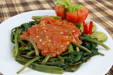 10 Rekomendasi Makanan Khas di Daerah NTB Yang Paling Lezat dan Recommended Buat Kamu Cicipi 5 10 Rekomendasi Makanan Khas di Daerah NTB Yang Paling Lezat dan Recommended Buat Kamu Cicipi 5