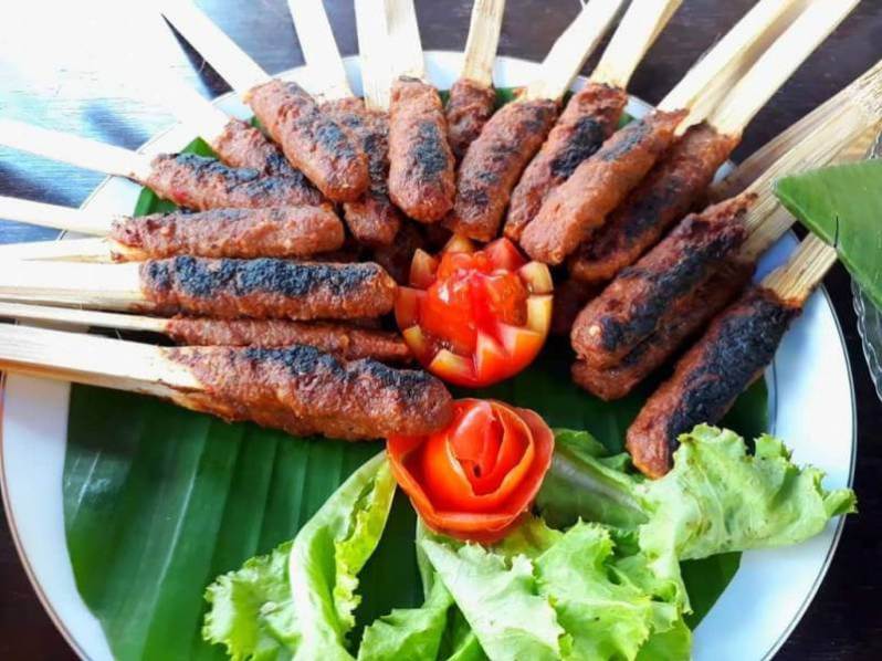 10 Rekomendasi Makanan Khas di Daerah NTB Yang Paling Lezat dan Recommended Buat Kamu Cicipi 3 10 Rekomendasi Makanan Khas di Daerah NTB Yang Paling Lezat dan Recommended Buat Kamu Cicipi 3