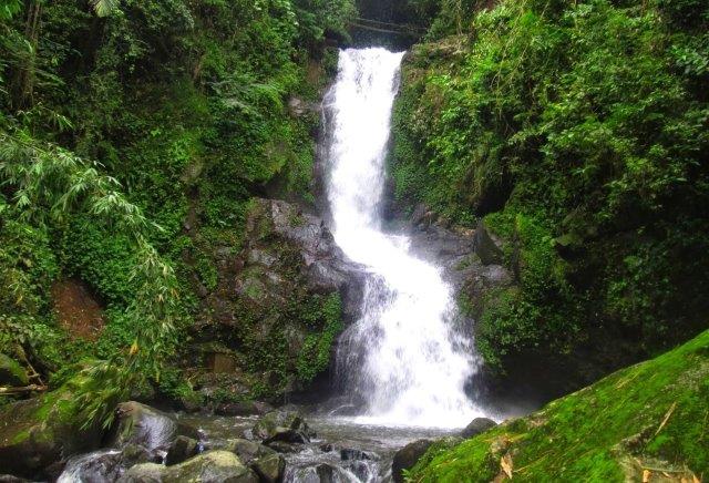 6 Daftar Pilihan Wisata Air Terjun Kece dan Yang Paling Eksotis di Daerah Magelang 4