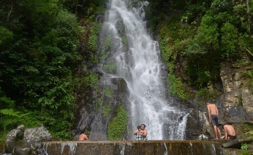 6 Daftar Pilihan Wisata Air Terjun Kece dan Yang Paling Eksotis di Daerah Magelang 5