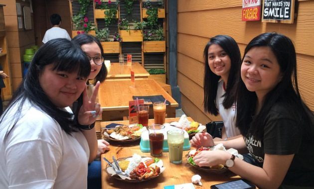 6 Daftar Pilihan Tempat Nongkrong Daerah Cianjur Ini Wajib Dikunjungi Karena Hits Banget 6 6 Daftar Pilihan Tempat Nongkrong Daerah Cianjur Ini Wajib Dikunjungi Karena Hits Banget 5