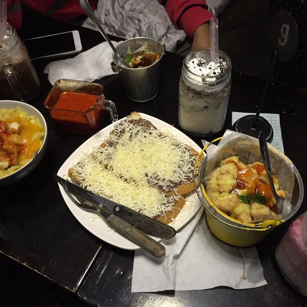 10 Rekomendasi Cafe Daerah Cianjur Ini Paling Diserbu Oleh Kaum Milenials, Kamu Nggak Mau Ikutan? 1