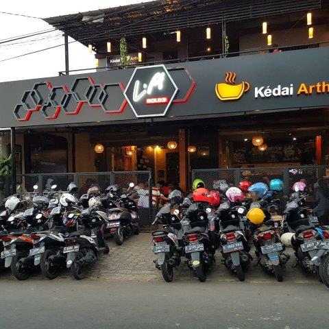 10 Rekomendasi Cafe Paling Populer dan Hits di Daerah Kuningan, Tempat Ngumpulnya Kawula Muda 2