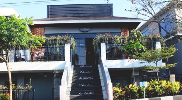 10 Rekomendasi Cafe Paling Populer dan Hits di Daerah Kuningan, Tempat Ngumpulnya Kawula Muda 5