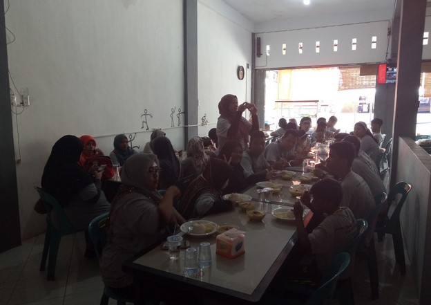 10 Rekomendasi Cafe Paling Asyik dan Hits di Daerah Banda Aceh, Ajak Sahabat Kesini Yuk! 2 10 Rekomendasi Cafe Paling Asyik dan Hits di Daerah Banda Aceh, Ajak Sahabat Kesini Yuk! 2