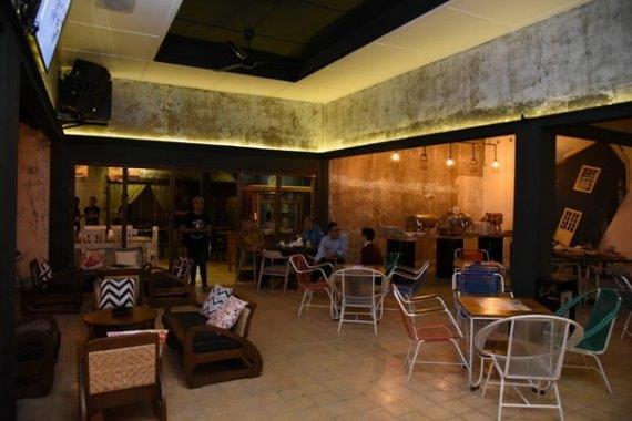 Cari Tempat Hangout Untuk Weekend Nanti? 10 Referensi Cafe Daerah Jambi Ini Bisa Jadi Pilihanmu! 7 Cari Tempat Hangout Untuk Weekend Nanti? 10 Referensi Cafe Daerah Jambi Ini Bisa Jadi Pilihanmu! 7