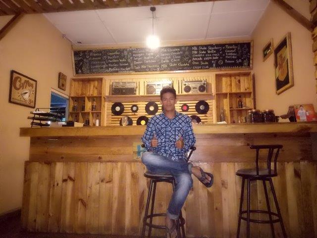 10 Rekomendasi Cafe Paling Asyik dan Hits di Daerah Banda Aceh, Ajak Sahabat Kesini Yuk! 7 10 Rekomendasi Cafe Paling Asyik dan Hits di Daerah Banda Aceh, Ajak Sahabat Kesini Yuk! 7