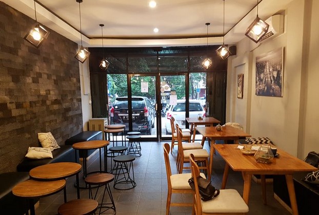 10 Rekomendasi Tempat Nongkrong Daerah Jakarta Timur Ini Lagi Nge-Hype dan Banyak Dikunjungi Anak Muda 1