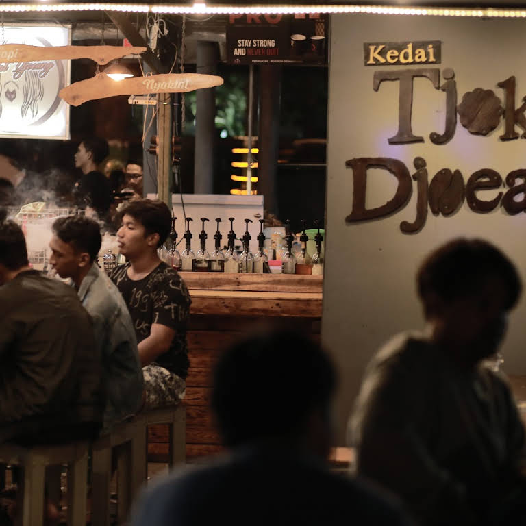 10 Rekomendasi Cafe di Daerah Pati Yang Sedang Viral dan Hits, Wajib Masuk Wishlistmu! 3 10 Rekomendasi Cafe di Daerah Pati Yang Sedang Viral dan Hits, Wajib Masuk Wishlistmu! 3