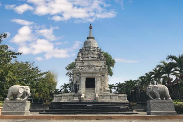 10 Spot Foto Paling Keren di Solo, Bisa Bikin Insta Feedsmu Semakin Nge-Hits! 2 10 Spot Foto Paling Keren di Solo, Bisa Bikin Insta Feedsmu Semakin Nge-Hits! 2