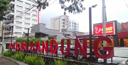 10 Rekomendasi Tempat Nongkrong Daerah Rawamangun Ini Paling Asik Buat Ngobrol Sampai Lupa Waktu 2