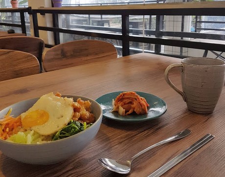 Punya Hobi Fotografi dan Nongkrong? Coba Kunjungi 10 Rekomendasi Cafe Instagenic di Daerah Purwakarta Ini 4 Punya Hobi Fotografi dan Nongkrong? Coba Kunjungi 10 Rekomendasi Cafe Instagenic di Daerah Purwakarta Ini 4