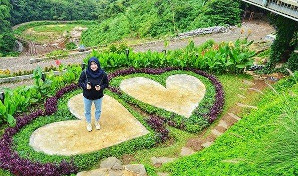 D dieuland punclut bandung tiket masuk harga menu makanan alamat d'dieuland lembang wisata lokasi gambar kawasan tempat