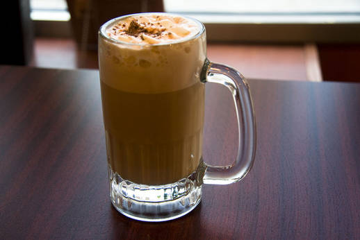 Hangout Bareng Temen di Daerah Jember, Cobain 6 Rekomendasi Tempat Kekinian Ini Deh! 5 Hangout Bareng Temen di Daerah Jember, Cobain 6 Rekomendasi Tempat Kekinian Ini Deh! 5