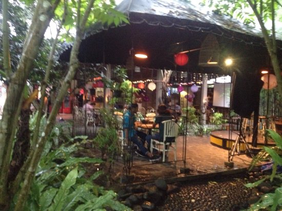 6 Rekomendasi Coffee Shop di Daerah Salatiga Yang Paling Cocok Untuk Hangout Pecinta Kopi 6