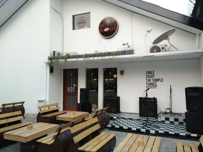 10 Rekomendasi Cafe di Daerah Jakarta Timur Paling Asik dan Murah, Cocok Buat Malmingan 7