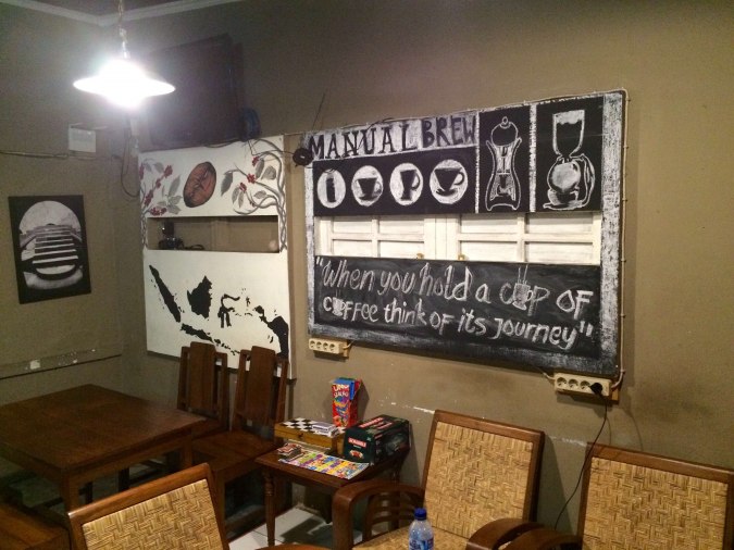 Nikmati Momen Ngumpul Bareng Sahabat di 6 Rekomendasi Tempat Ngopi Daerah Rawamangun Ini 3