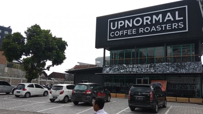 Nikmati Momen Ngumpul Bareng Sahabat di 6 Rekomendasi Tempat Ngopi Daerah Rawamangun Ini 6