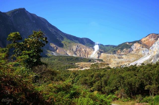 Gunung Papandayan Garut, Pesonanya Bikin Betah 3