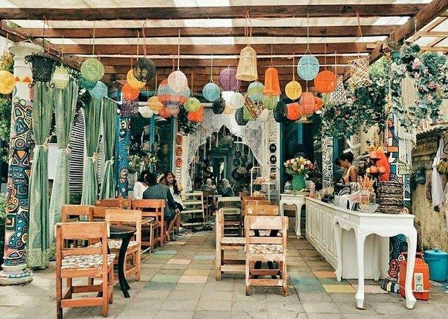 10 Referensi Cafe di Daerah Jember Ini Ternyata Paling Populer Bagi Kalangan Milenials Lho! 7