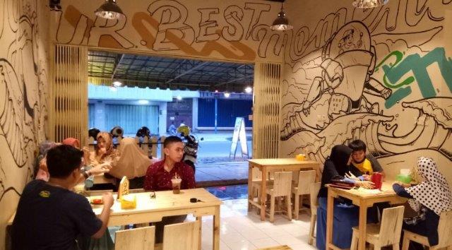 10 Rekomendasi Cafe Paling Hits dan Populer di Daerah Kudus, Pas Banget Buat Nongkrong Ramean 4