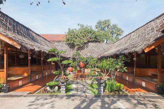 Ada Agenda Nongkrong Bareng Kerabat di Daerah Puncak? Mampir Ke 10 Rekomendasi Cafe Ini 6 Ada Agenda Nongkrong Bareng Kerabat di Daerah Puncak? Mampir Ke 10 Rekomendasi Cafe Ini 6