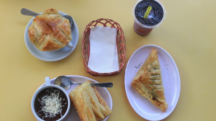 10 Rekomendasi Cafe Terpopuler Sepanjang Tahun dan Sangat Favorit Bagi Anak Muda Milenials di Balikpapan 7