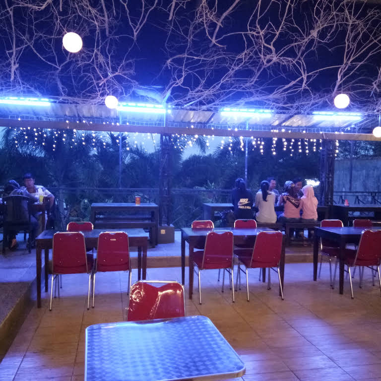 6 Rekomendasi Cafe Paling Nge-Hits di Daerah Kebumen Yang Cocok Untuk Ngumpul Bareng Temen 6