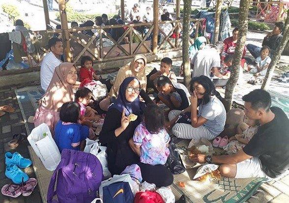 Pemandian Air Panas Ciwalini, Serunya Berenang di Sumber Alami 8 Pemandian Air Panas Ciwalini, Serunya Berenang di Sumber Alami 7