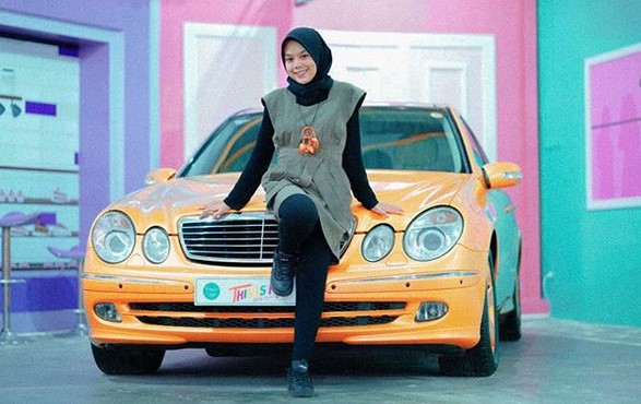 Ekspresikan Diri dengan Berpose di Spot Foto Keren This is Me Bandung! 8 Ekspresikan Diri dengan Berpose di Spot Foto Keren This is Me Bandung! 7