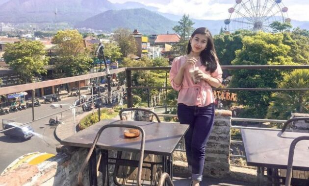 Alun Alun Batu, Bianglala di Buka Jam Berapa? 1