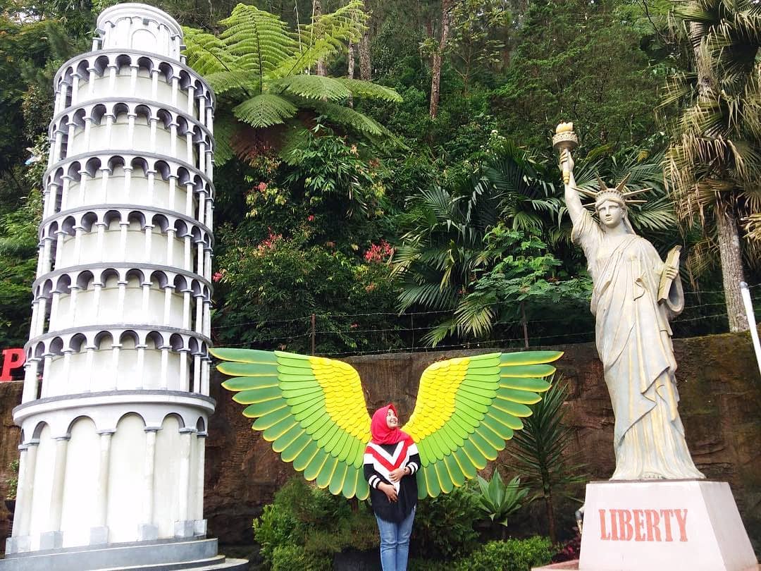 Wana Wisata Bukit Sekipan Tawangmangu Karanganyar, Cocok Untuk Berfoto Saat Libur Akhir Pekan 4