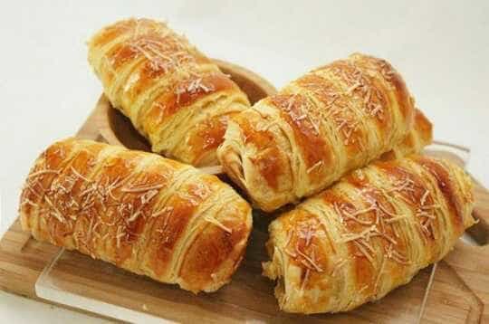 15 Makanan Khas Bandung Yang Paling Hits dan Bikin Ketagihan 14 15 Makanan Khas Bandung Yang Paling Hits dan Bikin Ketagihan 14