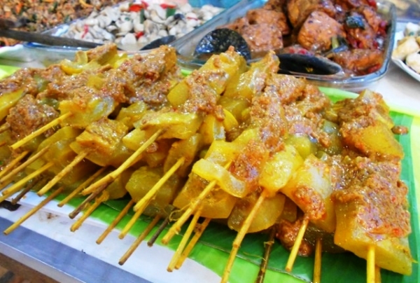 12 Makanan Khas Bogor dan Spot Terbaik Untuk Menikmatinya 3