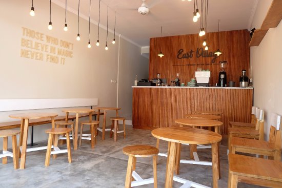 10 Rekomendasi Cafe di Daerah Ubud Ini Bisa Bikin Nongkrong Tambah Seru dan Lupa Waktu 10 10 Rekomendasi Cafe di Daerah Ubud Ini Bisa Bikin Nongkrong Tambah Seru dan Lupa Waktu 10